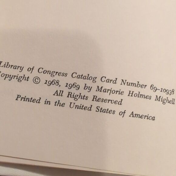 Majorie Holmes‎ vintage Book 1969 1971 Hardback books set of 2 - Picture 5 of 9